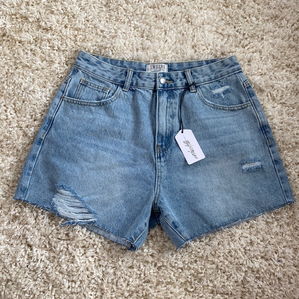 Twelve by Ontwelfth denim high waisted light distressed denim shorts